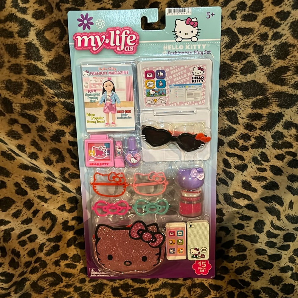 Hello Kitty 18 inch Doll Set